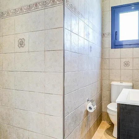 וילה Ponti Sleeps 6 Pool Air Con Wifi *